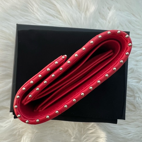 Chanel Tri-Fold Red Wallet - Picture 4 of 9